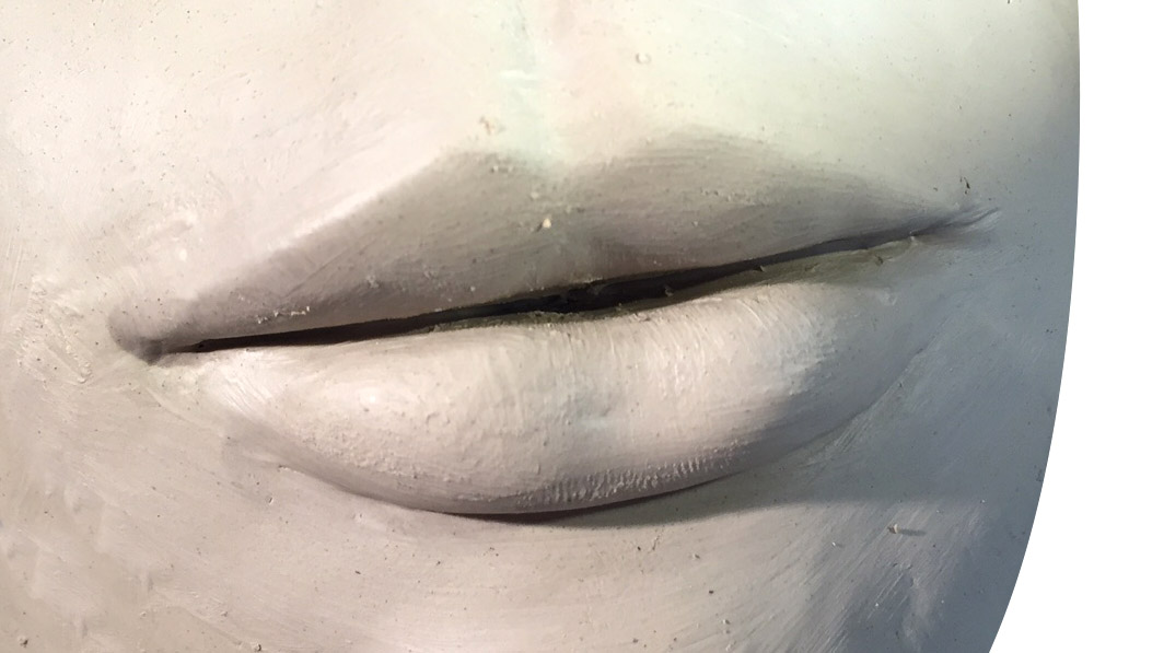 Débuter en sculpture : comment faire une bouche de femme ?
